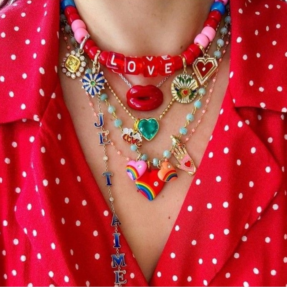 Very adorable charm necklace with gold chain - Picture 5 of 5